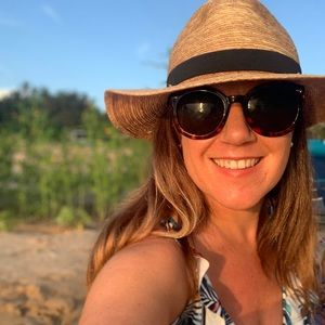 Meet your Posher, Amy